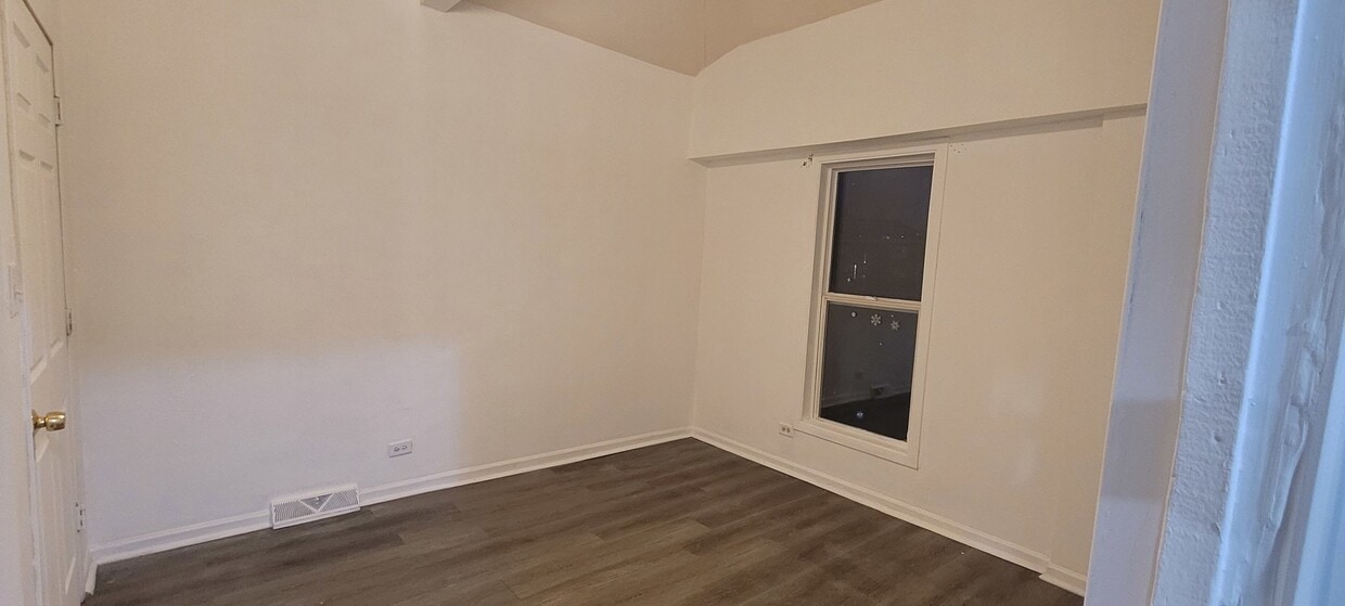 Foto del edificio - 15634 Lincoln Ave