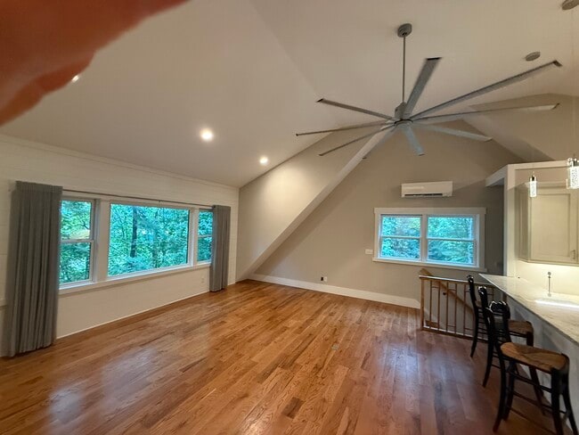 Building Photo - 81 Sentelle Ln