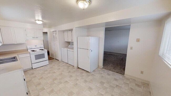 Building Photo - 1412 Tappan Cir