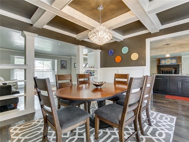 Building Photo - 11404 Leaning Elm Rd