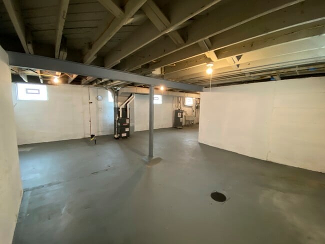 Building Photo - 5605 Rhode Island Ave