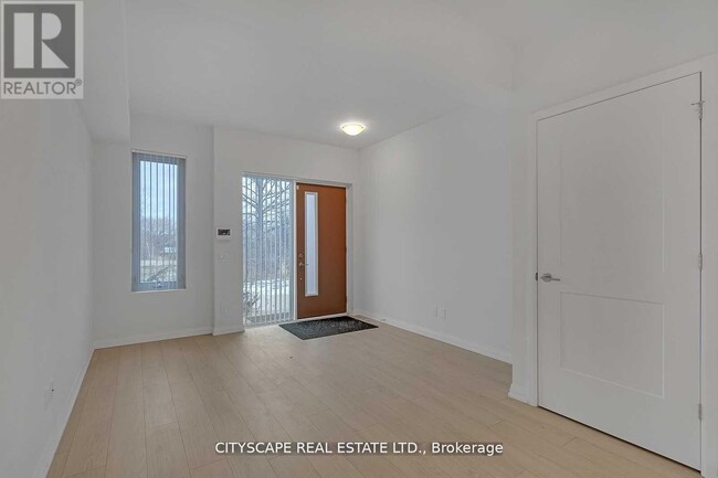 Building Photo - 1030 Portage Pkwy