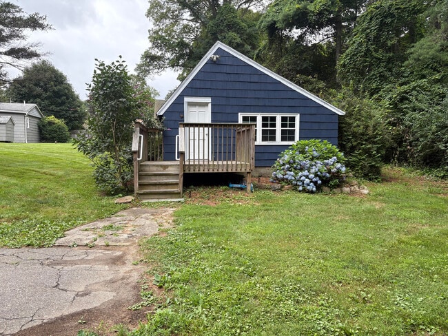 Building Photo - 1167 Bullet Hill Rd