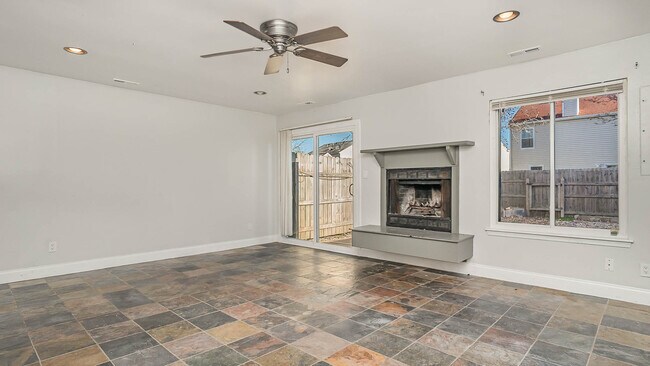 Building Photo - 1720 Unicorn Dr