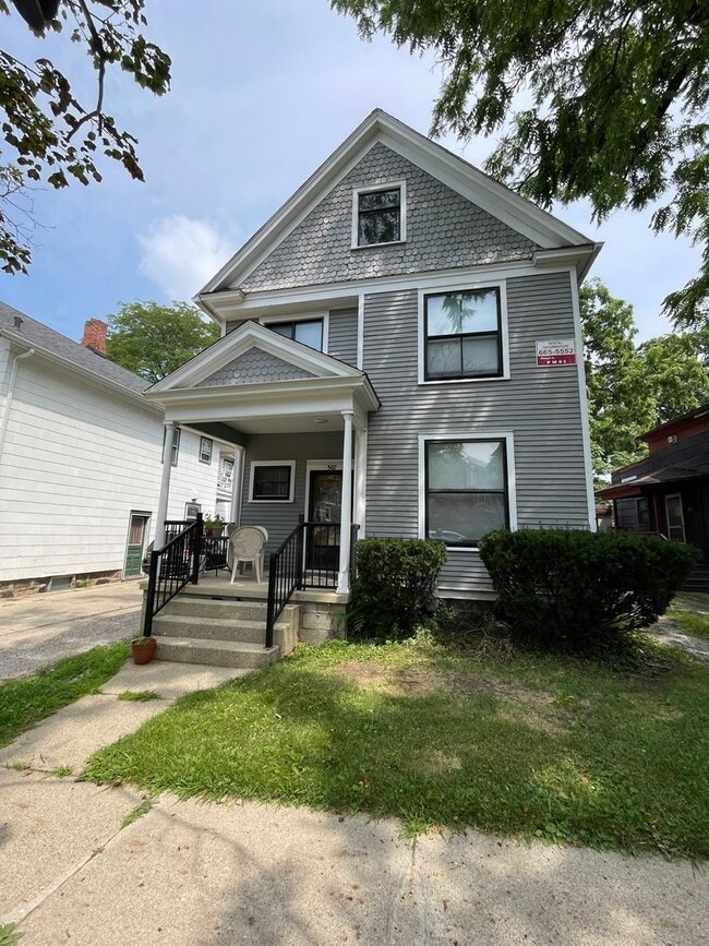 Photo - 507 Lawerence St. House