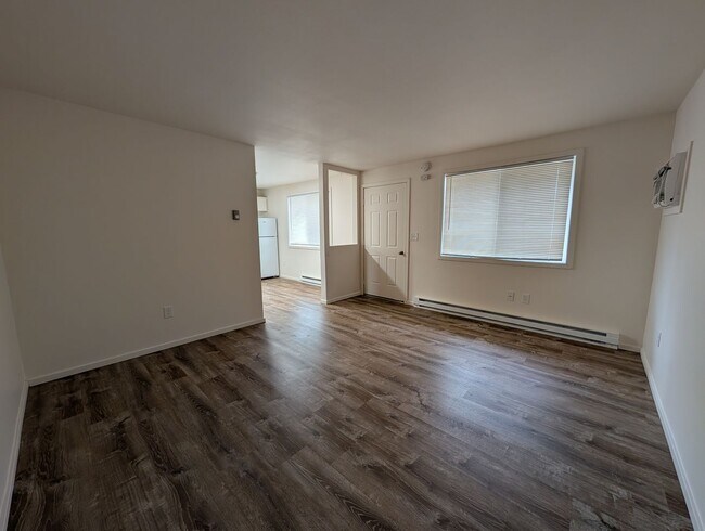 Foto del edificio - 1212-1214 E Boyd Ave