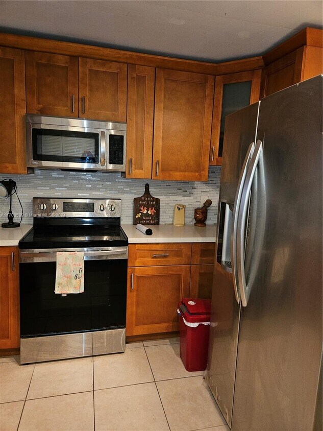 Foto principal - 8500 Sunrise Lakes Blvd