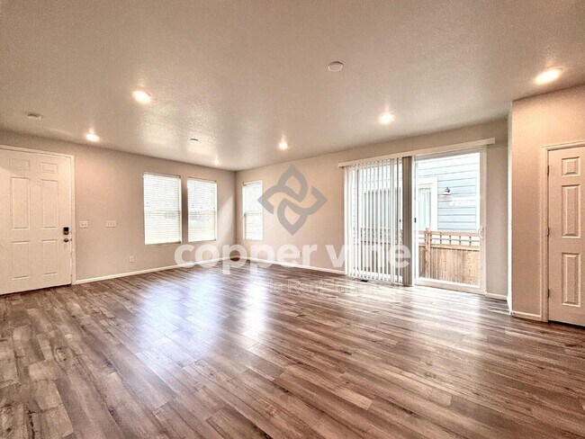 Foto del edificio - 1163 S Walden Ct