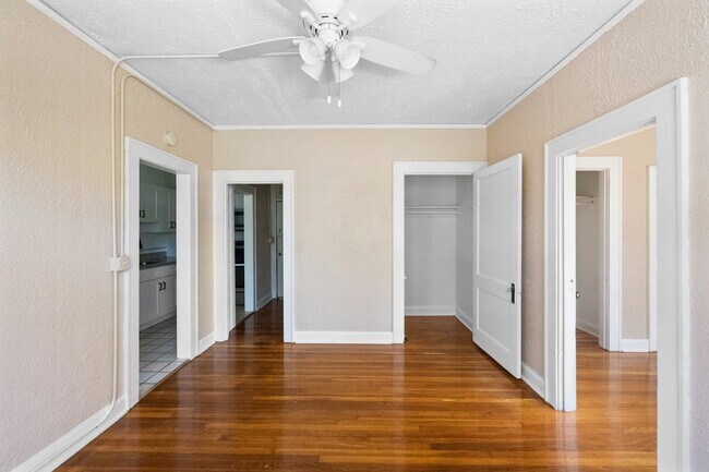 Foto del edificio - 323 N Westland Ave