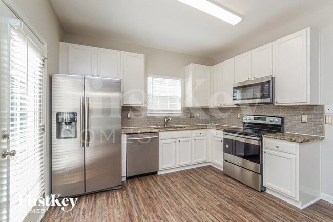 Building Photo - 236 N Honey Springs Ave