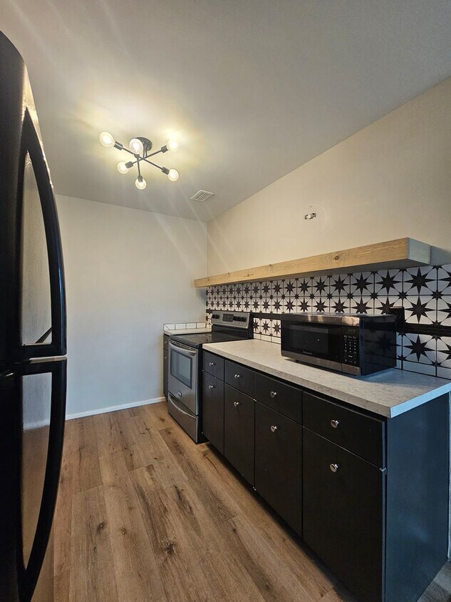 Foto principal - One Bedroom Midtown Condo