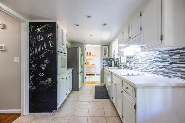 Building Photo - 3598 Hidden Acres Dr