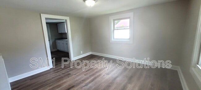 Building Photo - 1420 Furlough Ave