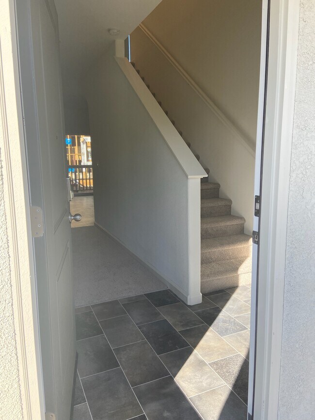 Building Photo - 1517 Battlement Dr