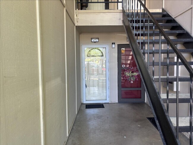 Foto del edificio - 4313 E 68th St