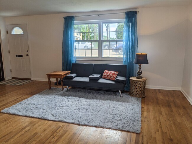Living Room - 52 Chapel Dr Townhome
