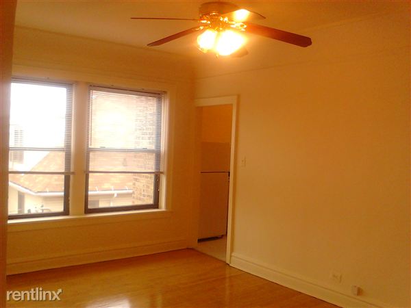 Building Photo - 400 S Maple Ave
