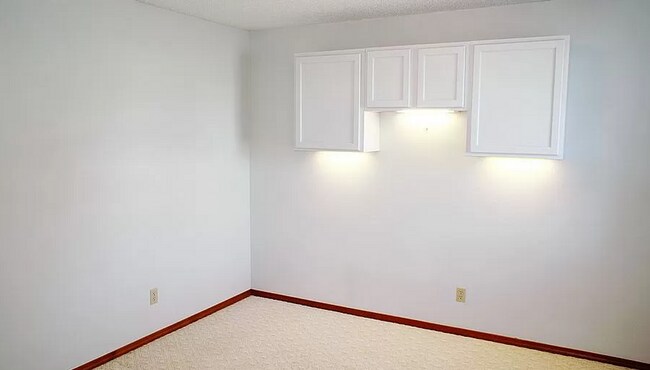 Foto del edificio - 1612 Lela St: Your Ideal Home Awaits