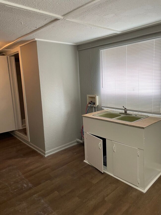 Foto del edificio - 312 Bryan St