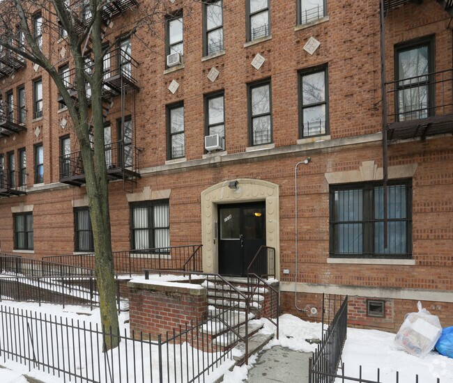 Building Photo - 1536 Saint Johns Pl