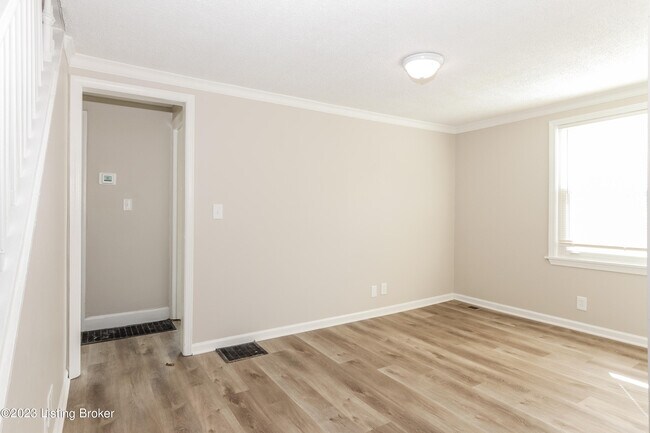 Building Photo - 3340 Penway Ave