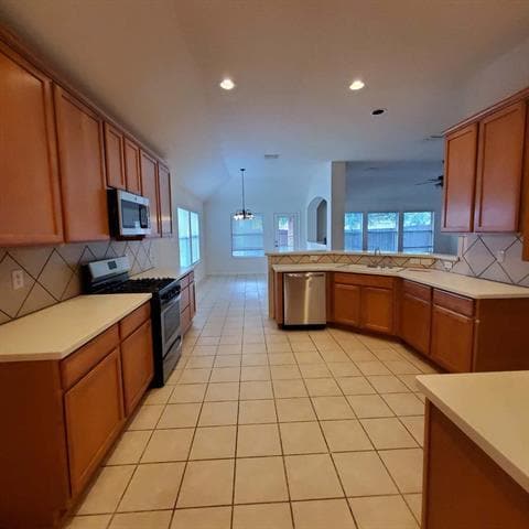Foto del edificio - 2925 Deer Ridge Dr
