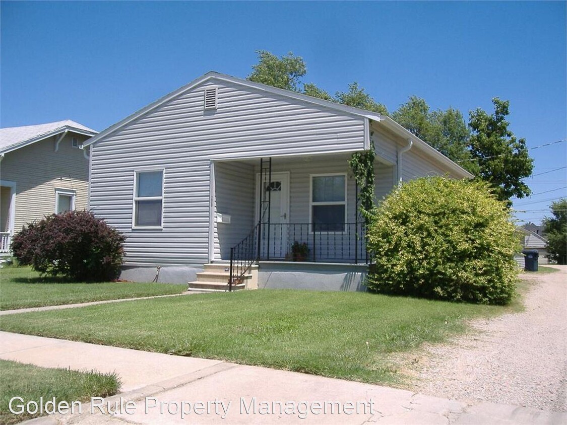 Foto principal - 2 br, 1 bath House - 1520 N Washington St