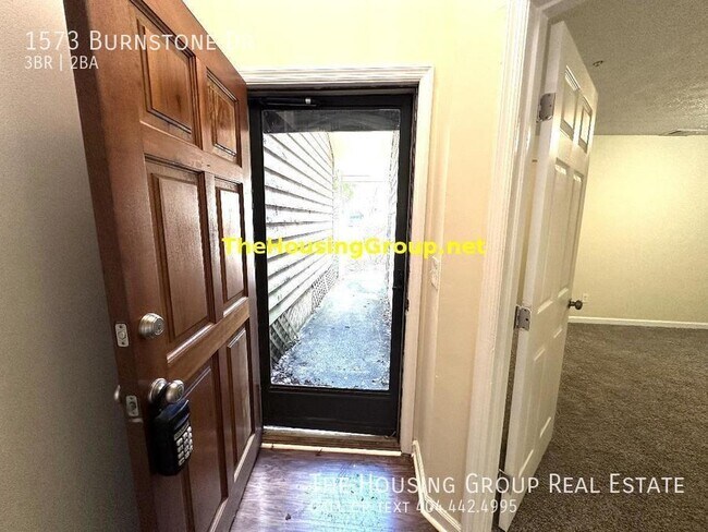 Foto del edificio - Stone Mountain Home Ready For You