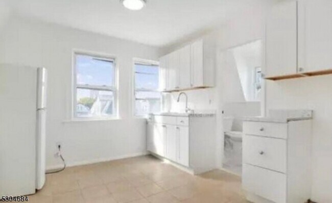 Foto del edificio - 237 S Clinton St