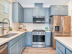 Building Photo - 5470 Gold Creek Cir