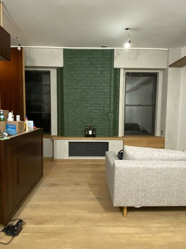 Photo - 339 Bedford Ave Apartment