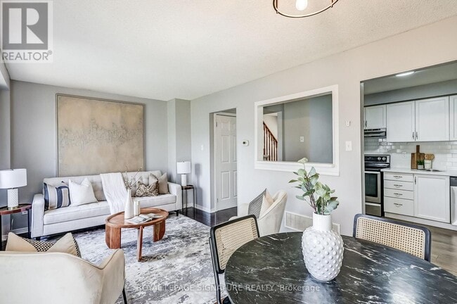 Photo du bâtiment - 13 Hanning Ct