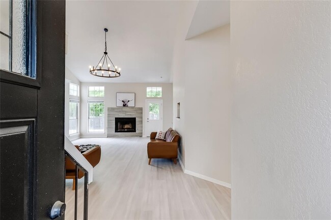 Foto del edificio - 1002 Oakridge Dr