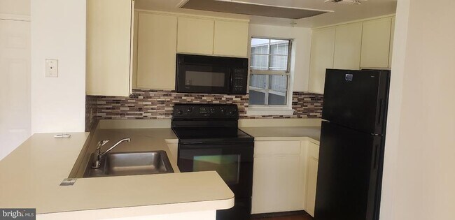 Foto del edificio - 15738 Easthaven Ct