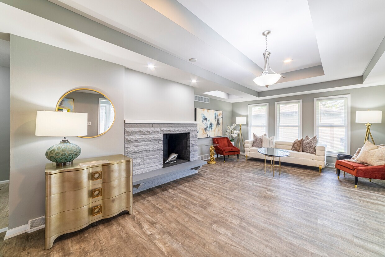 Foto principal - 5501 Van Buren St