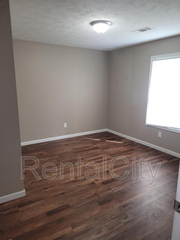 Foto del edificio - 1304 W Countryman St