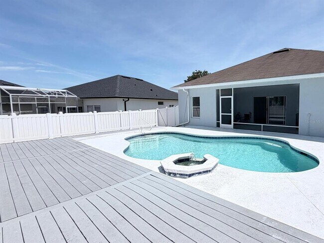 Building Photo - 906 Berwick Dr