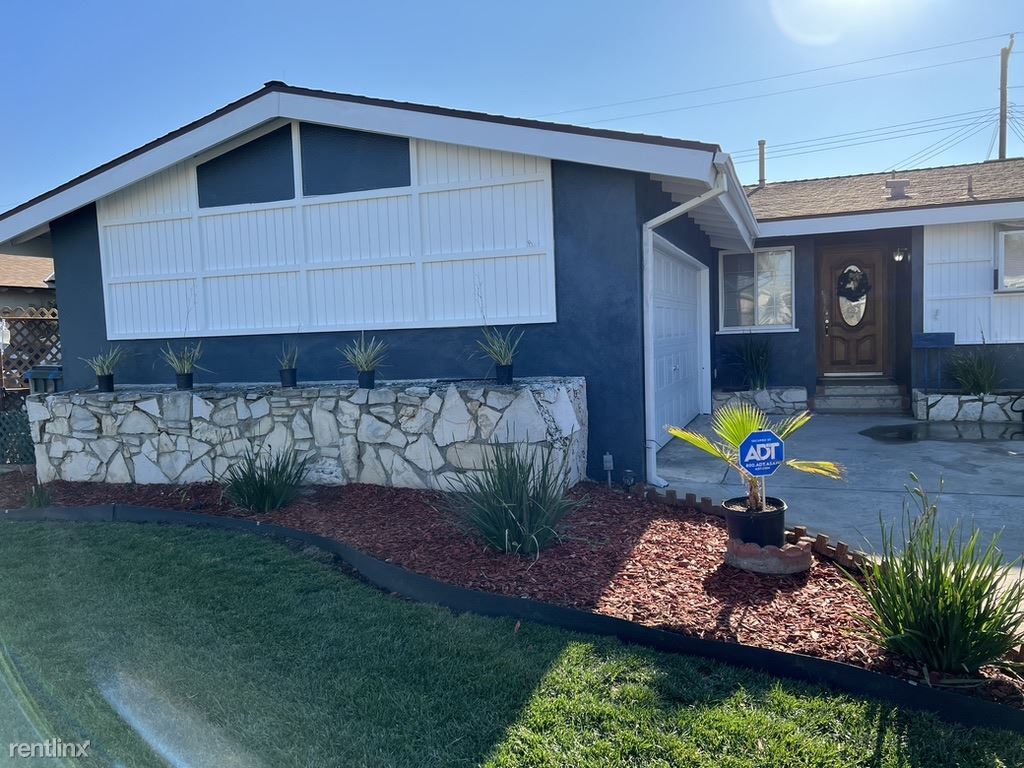 Primary Photo - 4 br, 2 bath House - 7206 De Palma Street