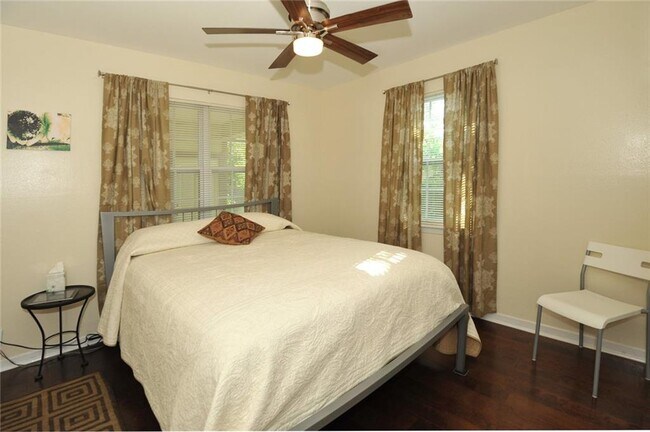 Foto del edificio - 1114 Fairmount Ave
