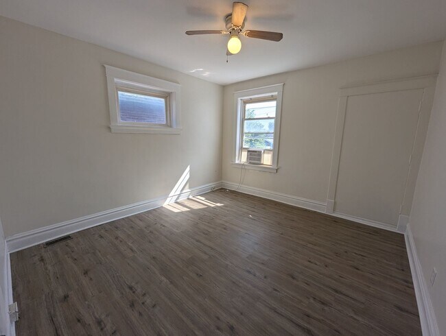 Foto del edificio - 5120 Lexington Ave