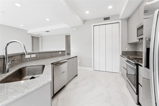 Foto del edificio - 12808 NW 83rd Ct