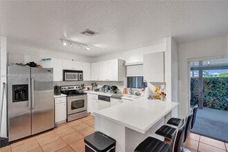 Building Photo - 898 NW 131st Ave