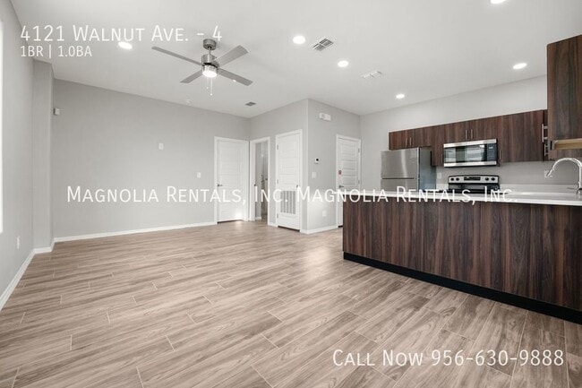 Building Photo - 4121 Walnut Ave