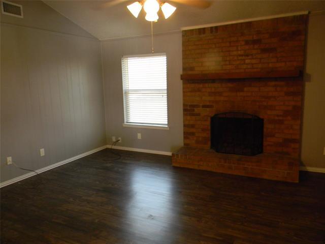 Foto del edificio - 7024 Crosstimbers Ln