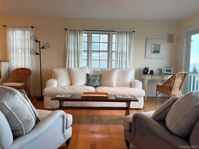 Foto del edificio - 21 Bayside Ave