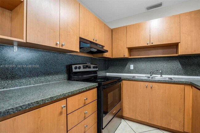 Foto del edificio - 1130 N 70th Ave