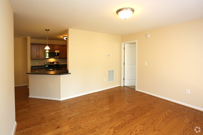 Open Concept Living Room - Jefferson Forest Manor