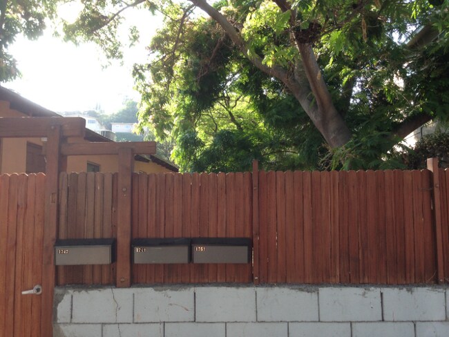 Building Photo - 1749 Silver Lake Blvd