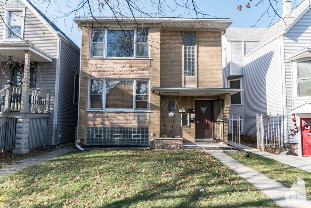 Primary Photo - 3816 N Drake Ave