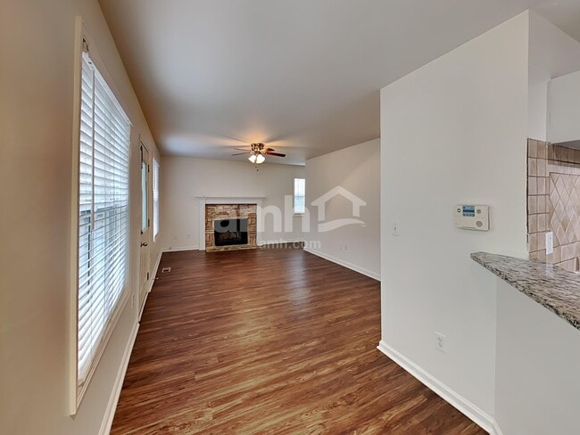 Foto del edificio - 714 Ridgewood Way